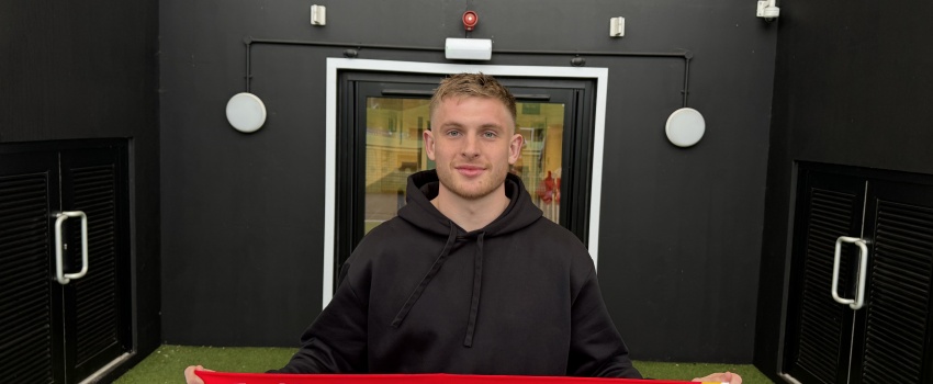 Corey Johnson becomes our first new signing!