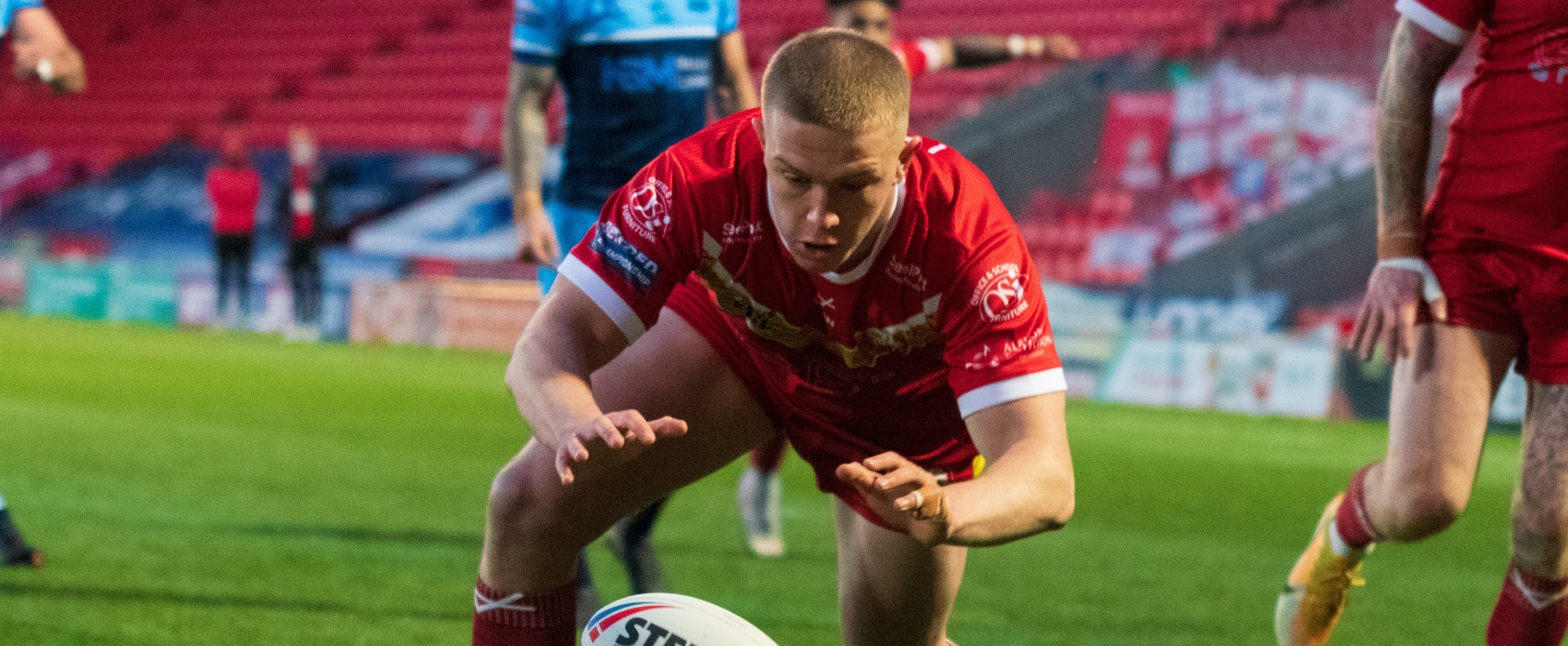 Bull extends Eagles contract to 2022