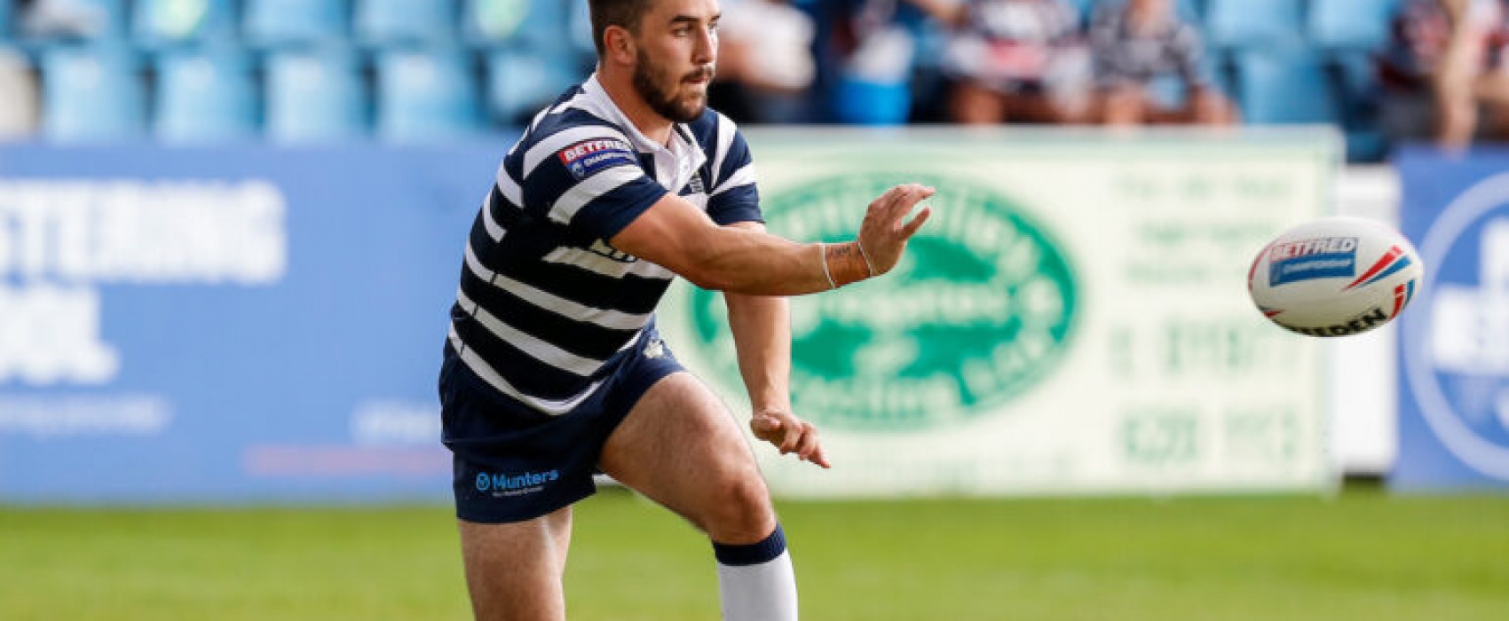 Holmes Arrives on Loan