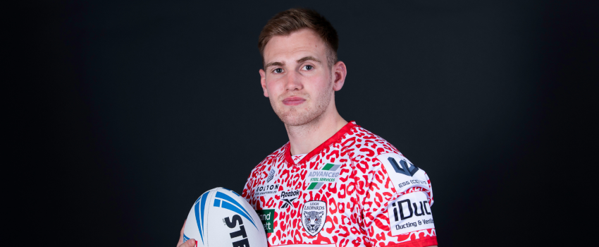 Brad Martin joins on loan from Leigh Leopards